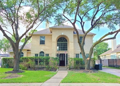 12419 Shadycrest Drive - Photo 1