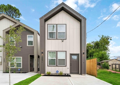 7987 Chateau Street - Photo 1