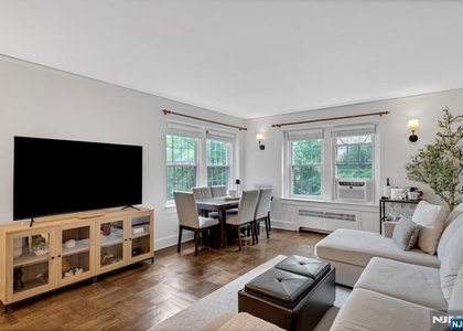 217 Prospect - Photo 1
