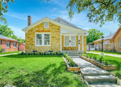 1569 Elliott Street - Photo 1