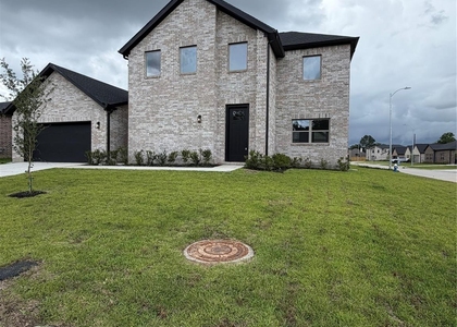 2619 Piemonte Ave - Photo 1