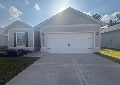 15415 Maple Terrace Drive - Photo 1