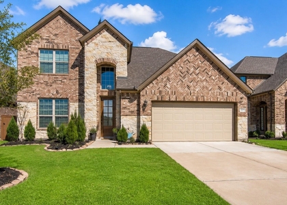 4411 Woodridge Drive - Photo 1