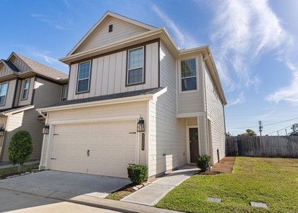 3235 Longleaf Meadows Drive - Photo 1