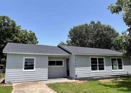 919 Foster Avenue - Photo 1