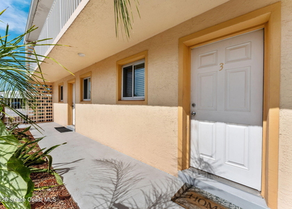 211 Circle Drive - Photo 1
