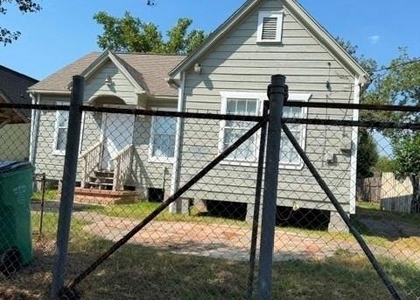 110 W Hunnicutt Street - Photo 1