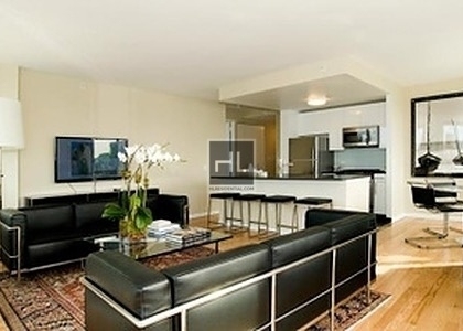 Center Boulevard - Photo 1