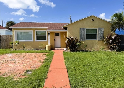 421 Virginia Avenue - Photo 1