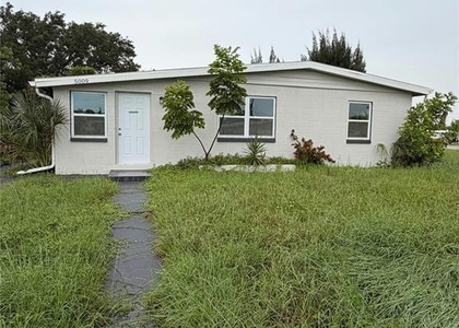 5009 Bullard Street - Photo 1
