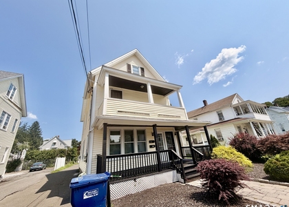 48 Vine Street - Photo 1