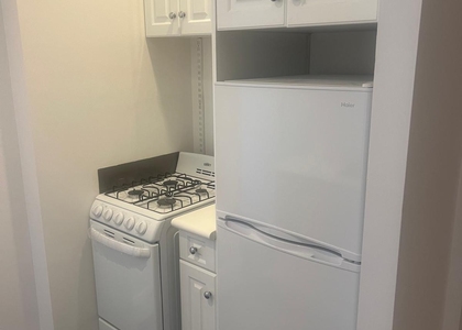 W 92 St / Riverside Drive - Photo 1