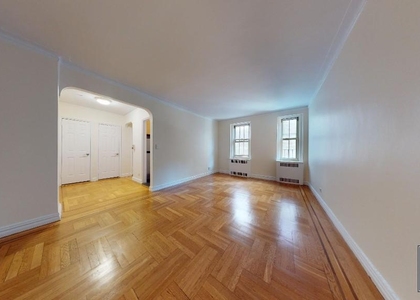 Jane Street - Photo 1