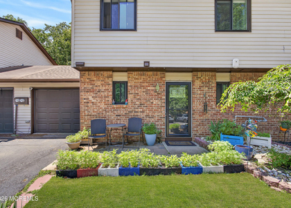 6 Swan Road - Photo 1