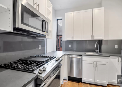 West 45 Street - Photo 1