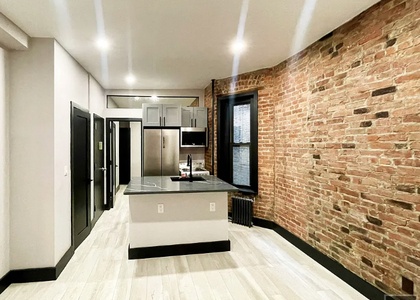 Second Avenue - Photo 1