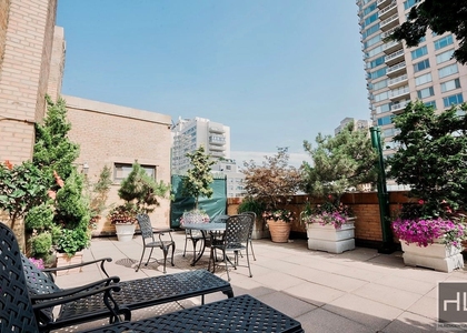 East 68 Street - Photo 1