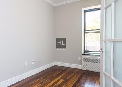 Lexington Avenue - Photo 1