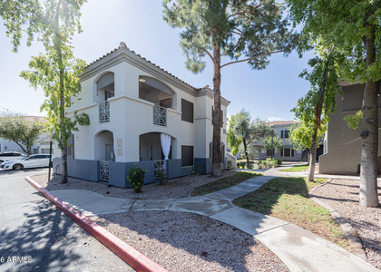 600 W Grove Parkway - Photo 1