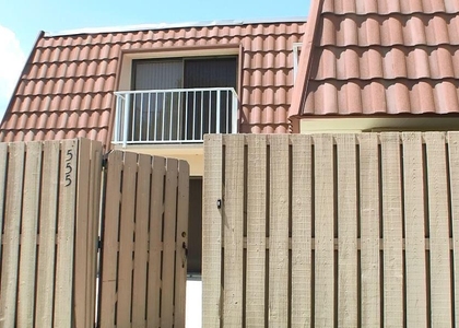 555 Green Springs Place - Photo 1