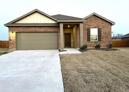 902 Lexington Lane - Photo 1