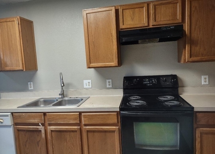 617 Stonewall Drive - Photo 1