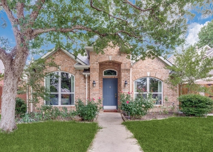 6816 Thorncliff Trail - Photo 1