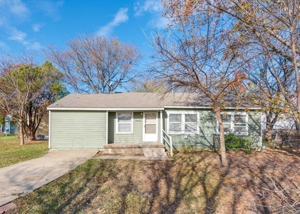 1400 Wynn Terrace - Photo 1