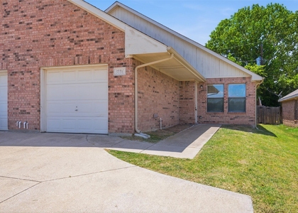 3116 S Cherry Lane - Photo 1