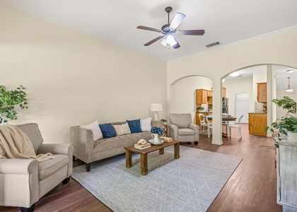 502 S Main Street - Photo 1