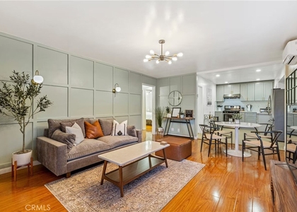 420 W Graves Avenue - Photo 1