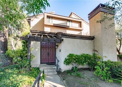 5757 Owensmouth Avenue - Photo 1