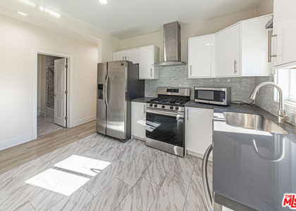 801 N Alexandria Avenue - Photo 1