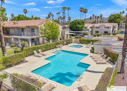 505 S Farrell Drive - Photo 1