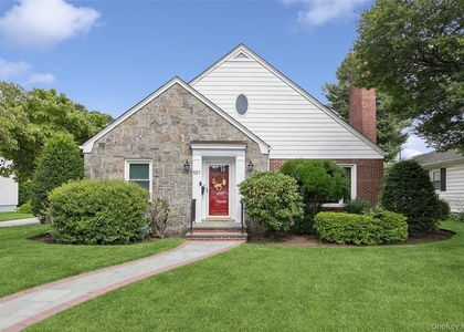 101 Lefferts Road - Photo 1