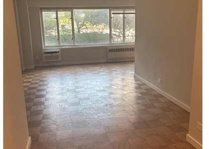 392 Central Park W - Photo 1
