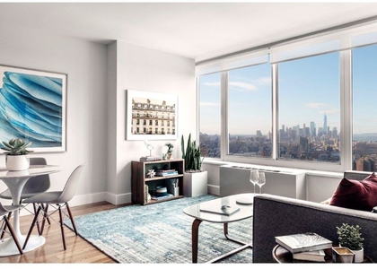315 W 33rd Street - Photo 1