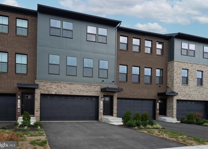 11323 Hypatia Loop - Photo 1