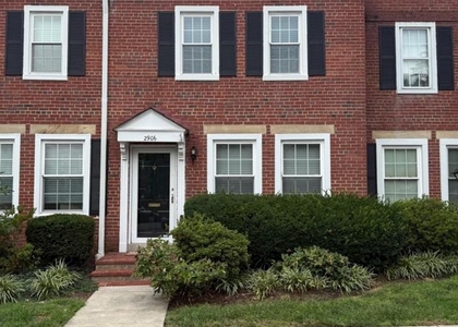 2906 S Buchanan Street - Photo 1