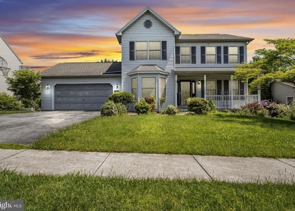 1210 Highlander Way - Photo 1