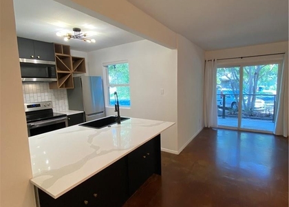 2119 Oxford Ave - Photo 1