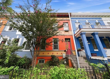 1419 Monroe Street Nw - Photo 1