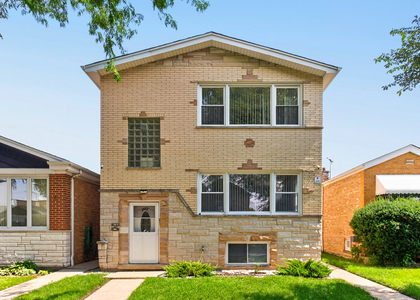 3953 N Oleander Avenue - Photo 1