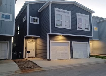 18827 Luminescent Lane - Photo 1