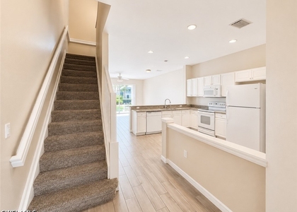 912 Hampton Circle - Photo 1