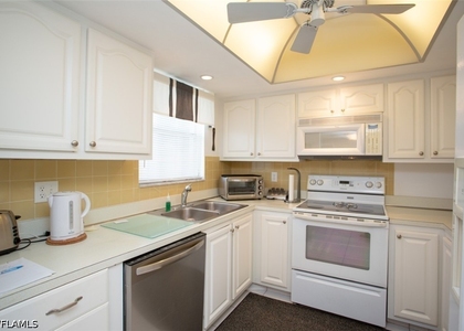 315 Saint Andrews Boulevard - Photo 1
