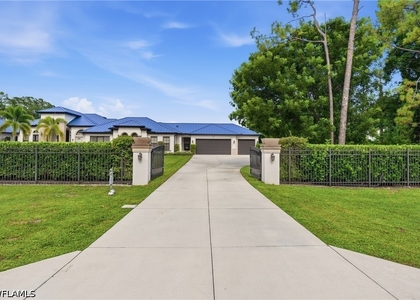 1311 Jaybird Way - Photo 1