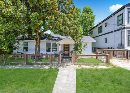 1204 Archer St - Photo 1
