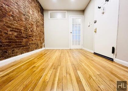 West 53 Street - Photo 1