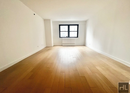 E 39th St - Photo 1